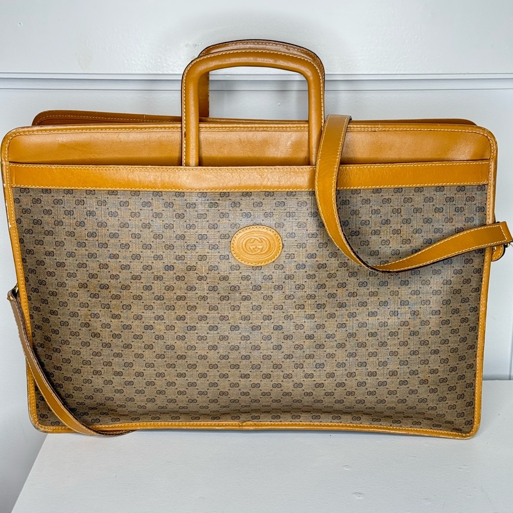 Vintage GUCCI portfolio case bag